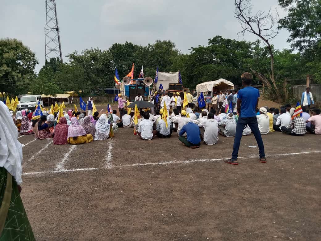 अर्जुनी मोर. तालुक्यात कडकडीत बंद ; हजारोंच्या मोर्च्यासह तहसीलदारांना निवेदन सादर